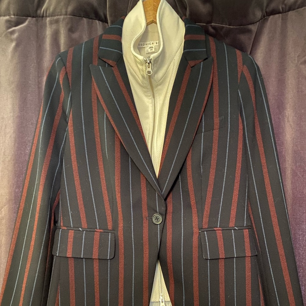 Veronica Beard jacket with dickey.